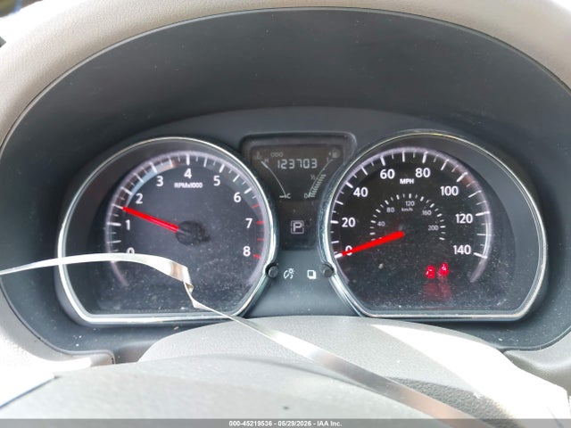 Nissan Versa 1.6 Sv
