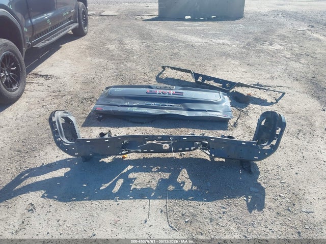 GMC Sierra 1500 4wd  Short Box At4