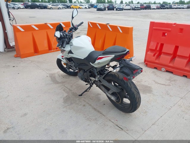 Kawasaki Er400 D