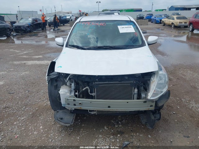 Nissan Versa 1.6 Sv