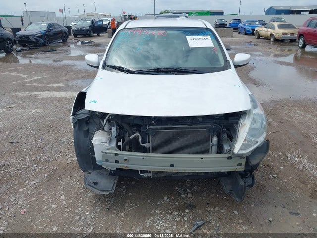 Nissan Versa 1.6 Sv
