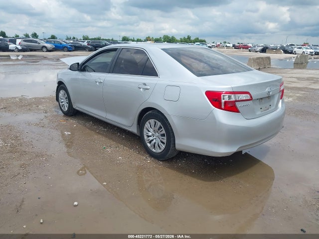 Toyota Camry Le