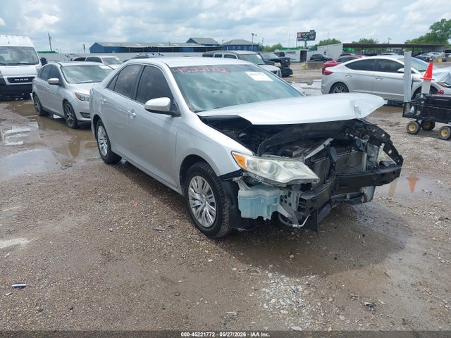 Salvage Toyota Camry Image