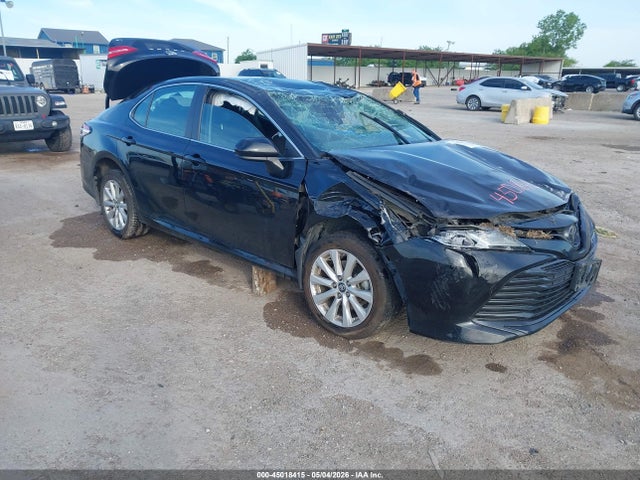 Salvage Toyota Camry Image