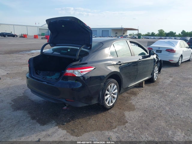 Toyota Camry Le