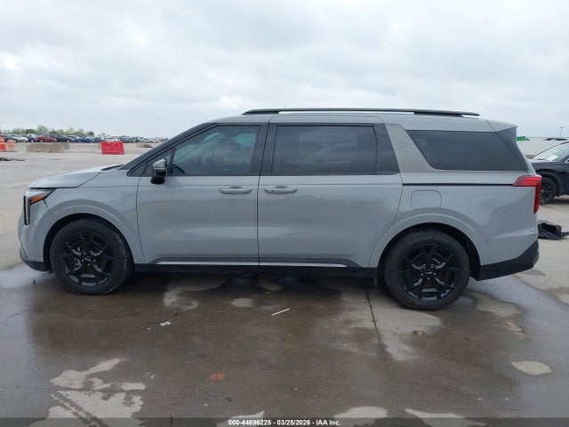 Kia Carnival Sx