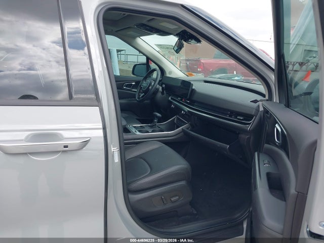 Kia Carnival Sx