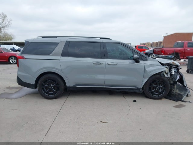 Kia Carnival Sx