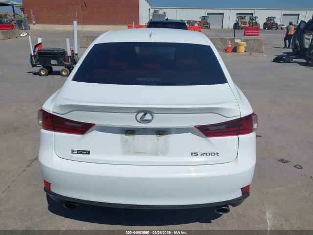 Lexus Is