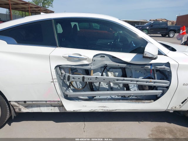 INFINITI Q60 2.0t Premium