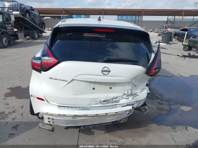 Nissan Murano S Fwd