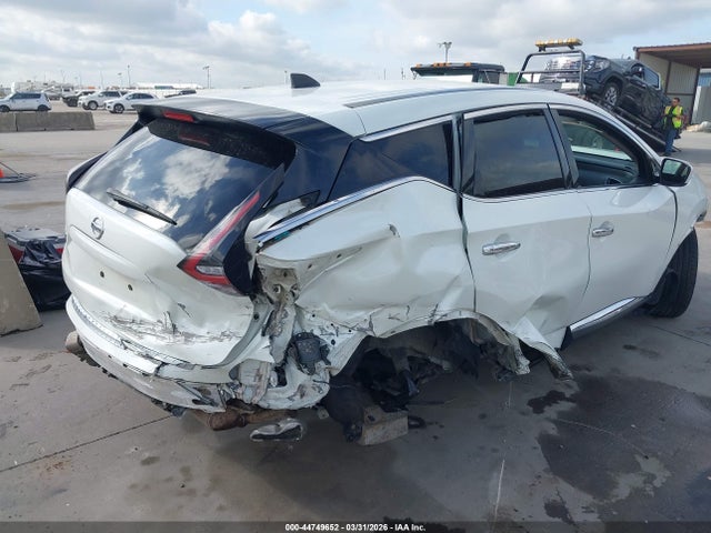Nissan Murano S Fwd