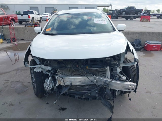 Nissan Murano S Fwd