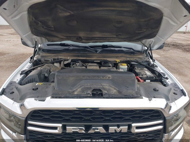 Ram 3500 Tradesman  4x4 8' Box