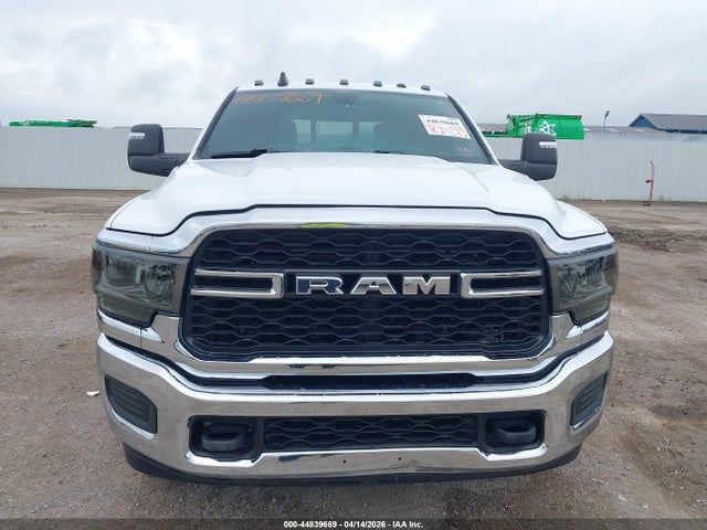 Ram 3500 Tradesman  4x4 8' Box