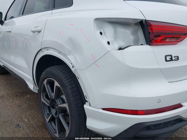 Audi Q3 Premium 45 Tfsi S Line Quattro Tiptronic