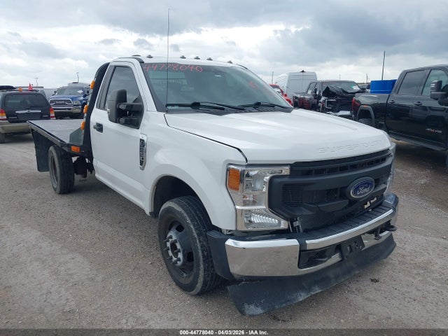 Salvage Ford F-350 Image