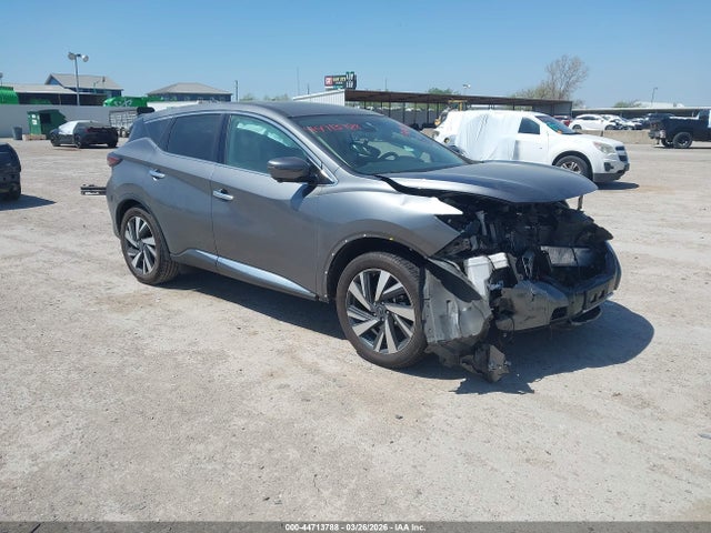 Salvage Nissan Murano Image