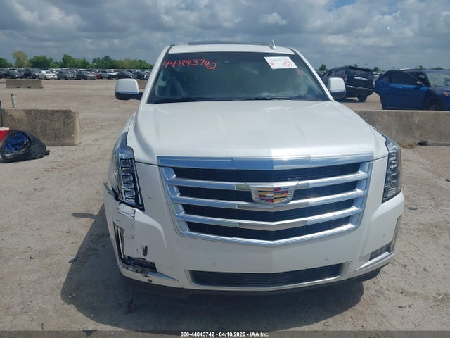 Cadillac Escalade Luxury Collection