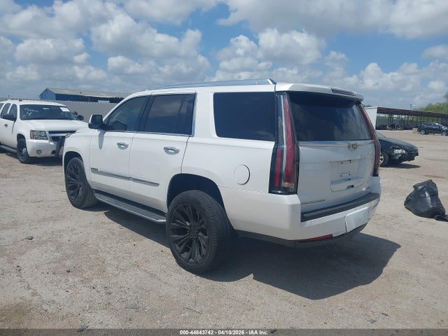 Cadillac Escalade Luxury Collection