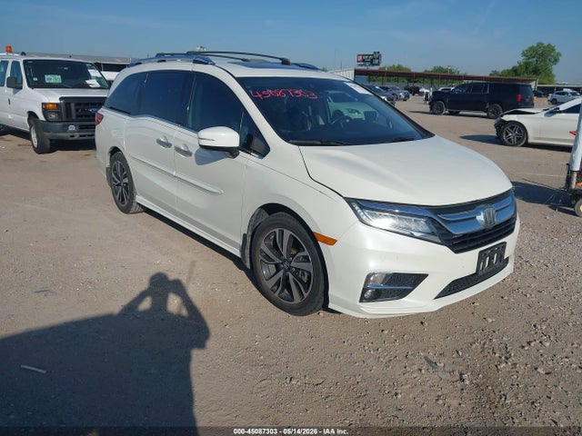 Salvage Honda Odyssey Image
