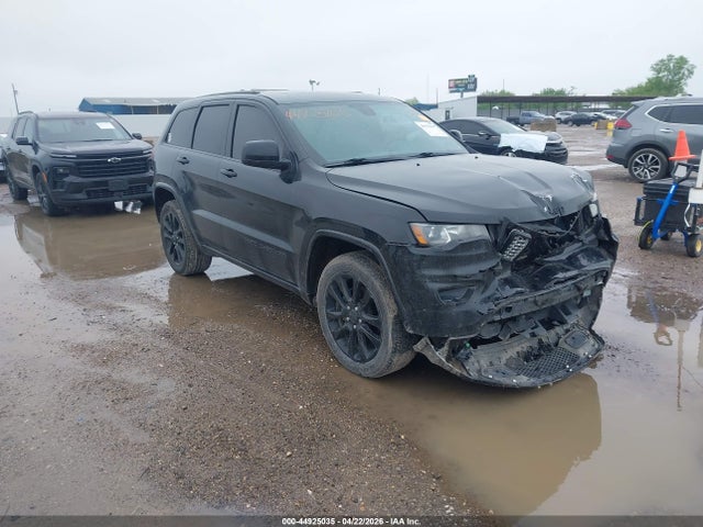 Salvage Jeep Grand Cherokee Image