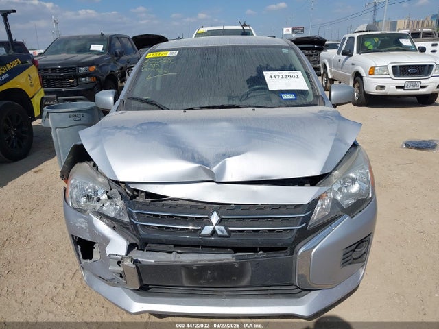 Mitsubishi Mirage Es