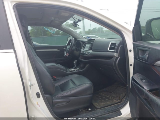 Toyota Highlander Xle V6