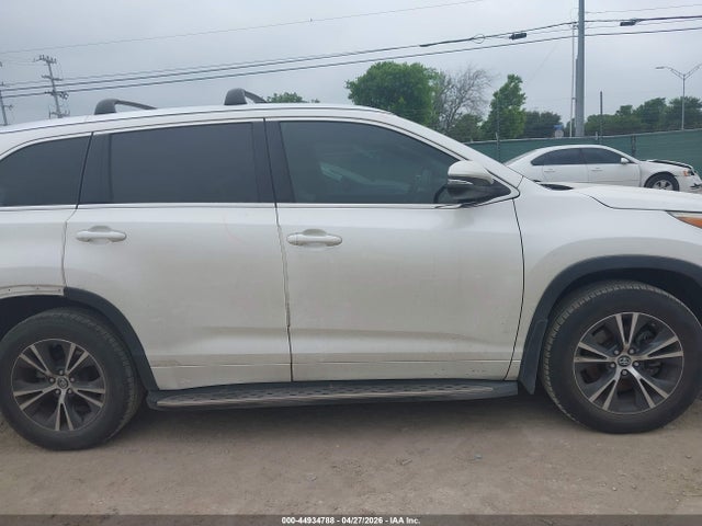Toyota Highlander Xle V6