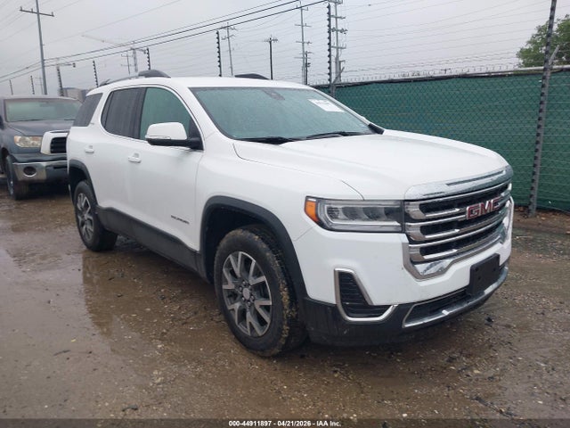 Salvage GMC Acadia Image