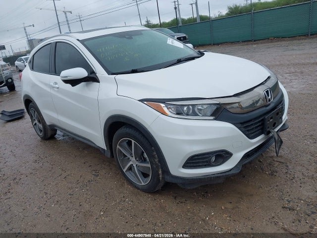 Salvage Honda HR-V Image