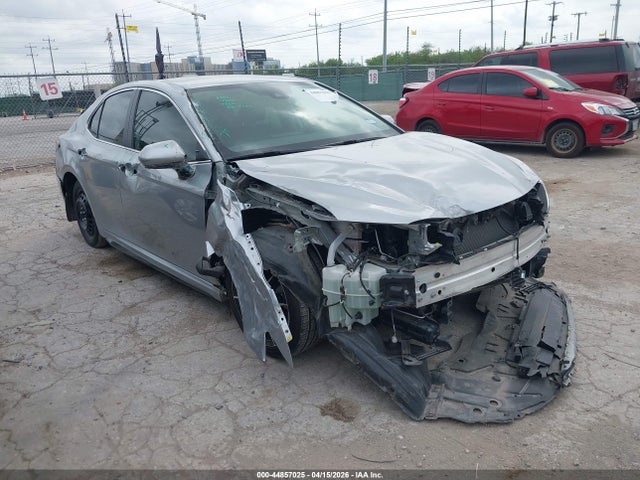 Salvage Toyota Camry Image