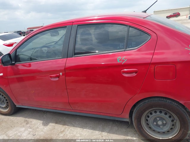 Mitsubishi Mirage Es