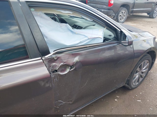 Toyota Camry Xle