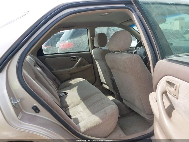 Toyota Camry Le V6