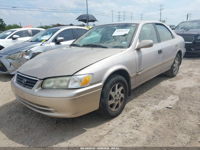 Toyota Camry Le V6