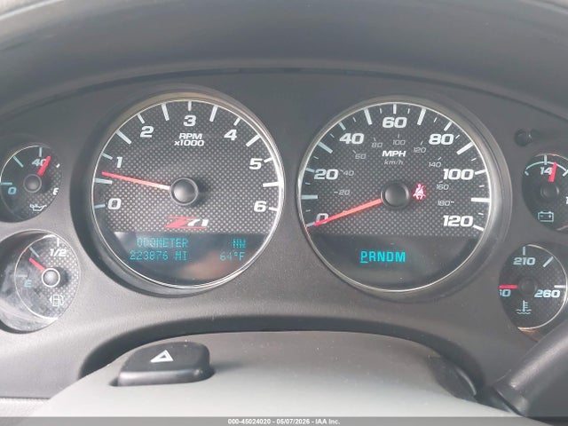 Chevrolet Suburban 1500 Lt1