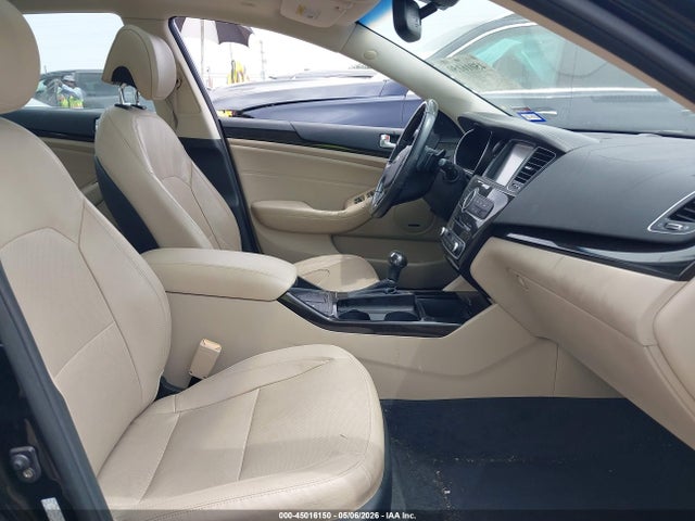 Kia Cadenza Premium