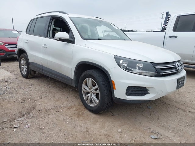 Salvage Volkswagen Tiguan Image
