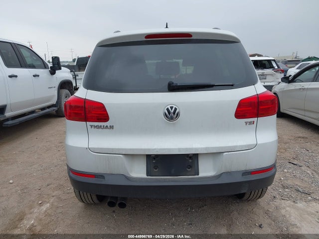 Volkswagen Tiguan S
