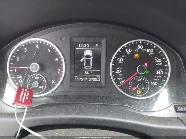 Volkswagen Tiguan S