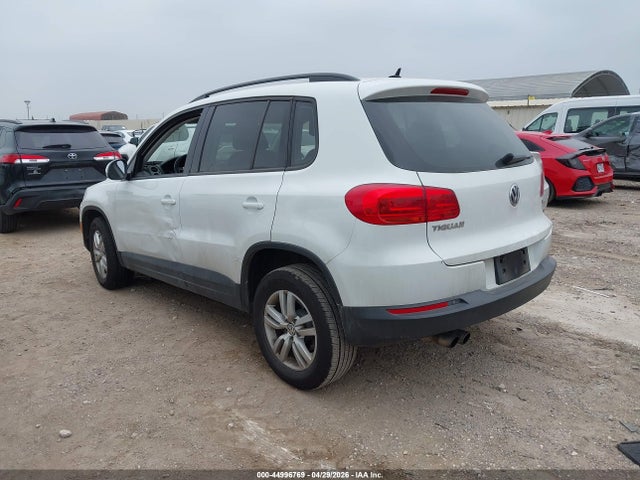 Volkswagen Tiguan S