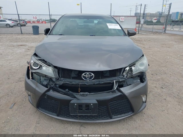 Toyota Camry Se