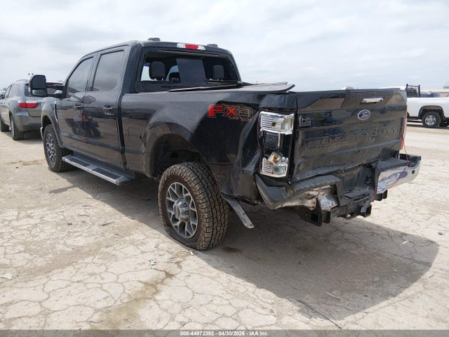 Ford F-250 Lariat