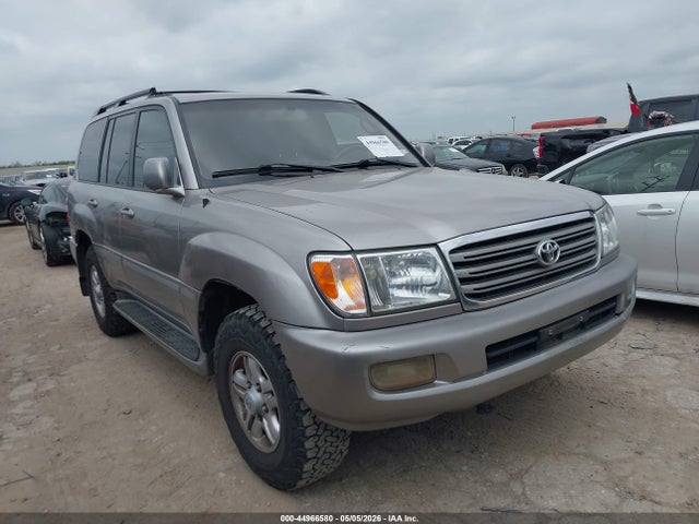 Salvage Toyota Land Cruiser Image