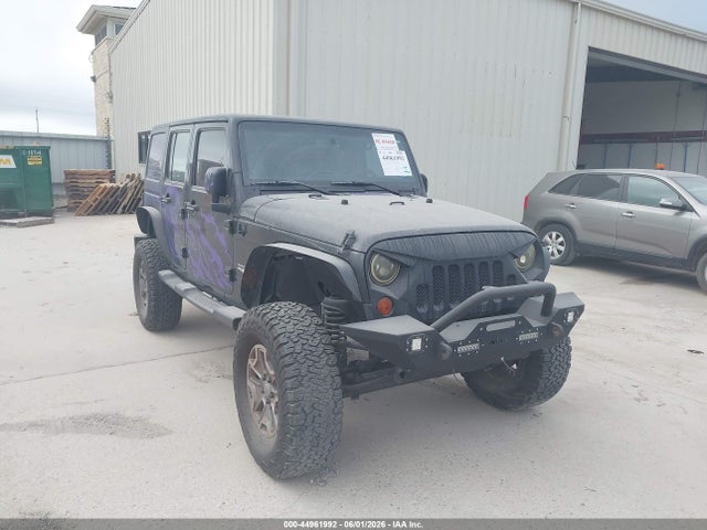 Salvage Jeep Wrangler Image