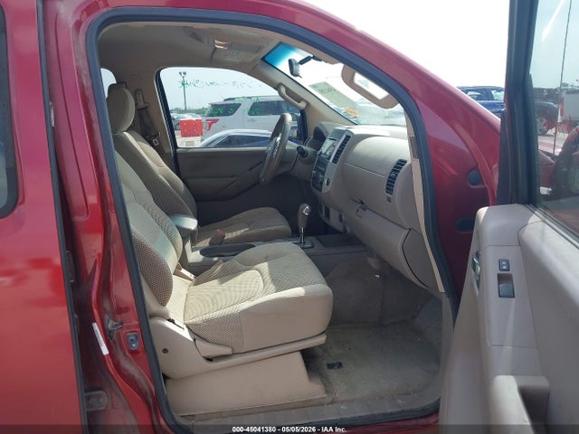 Nissan Frontier Sv