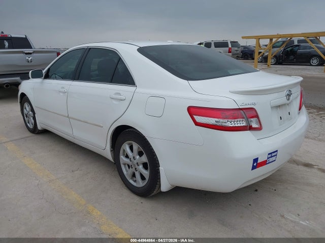 Toyota Camry Le