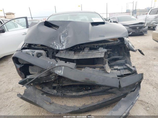 Dodge Challenger Sxt