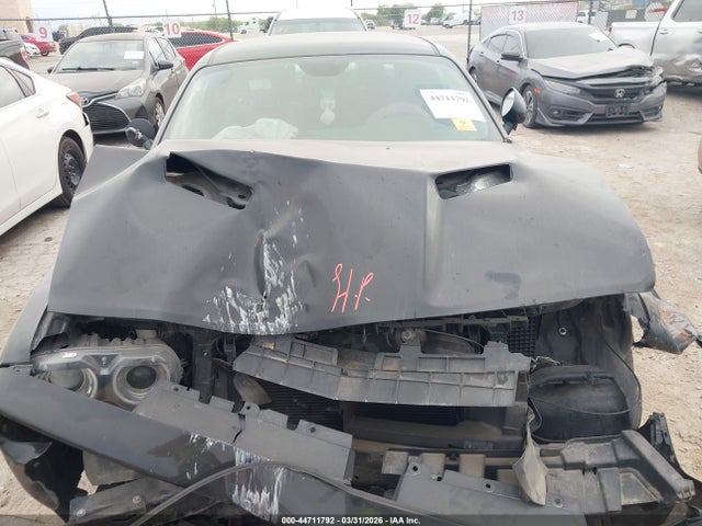 Dodge Challenger Sxt